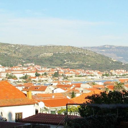 Leona Διαμέρισμα Τρογκίρ Δωμάτιο φωτογραφία